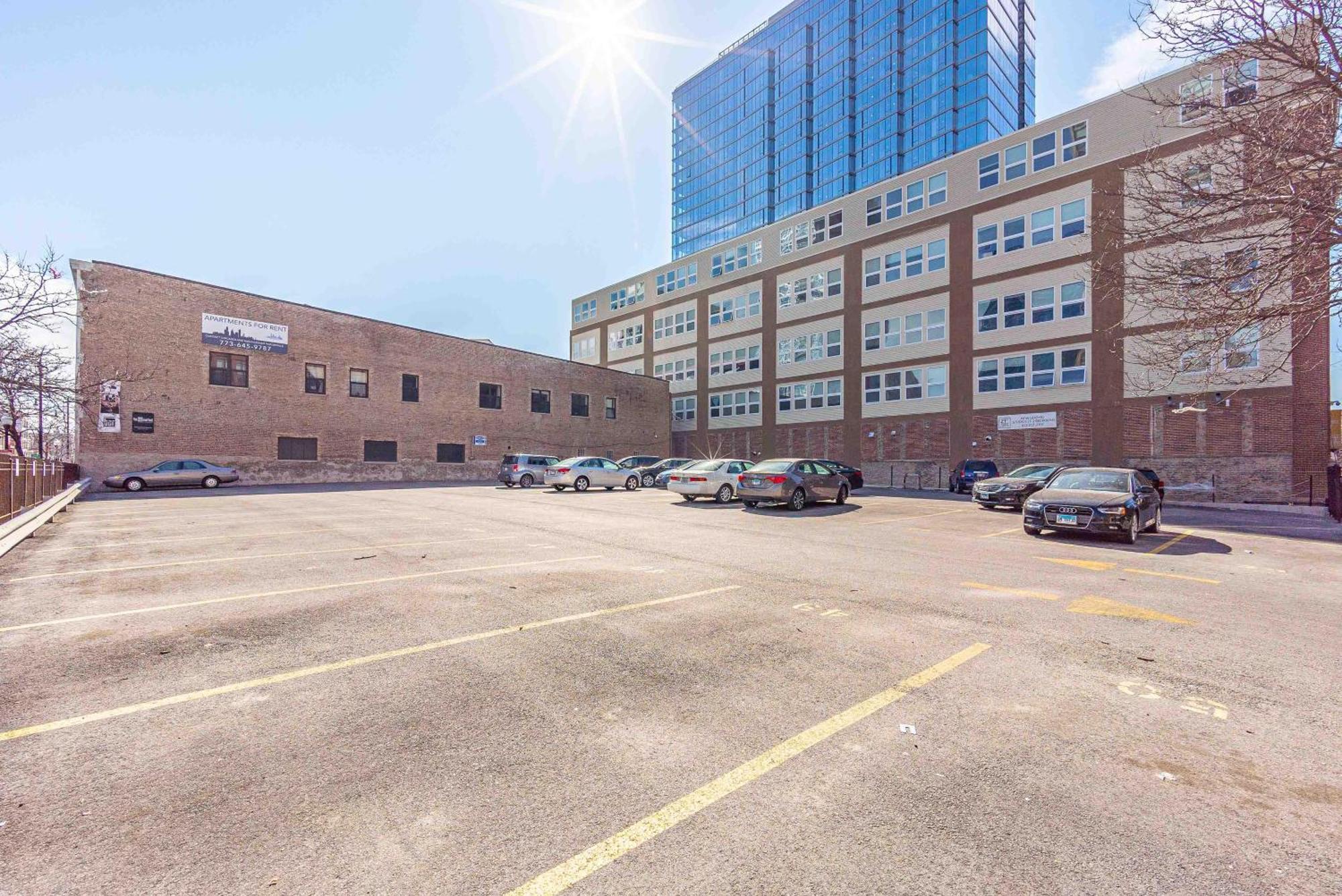 Apartment Mccormick Place Beautiful With Optional Parking And Gym Access Sleeps 4 Near Soldier Field And Downtown