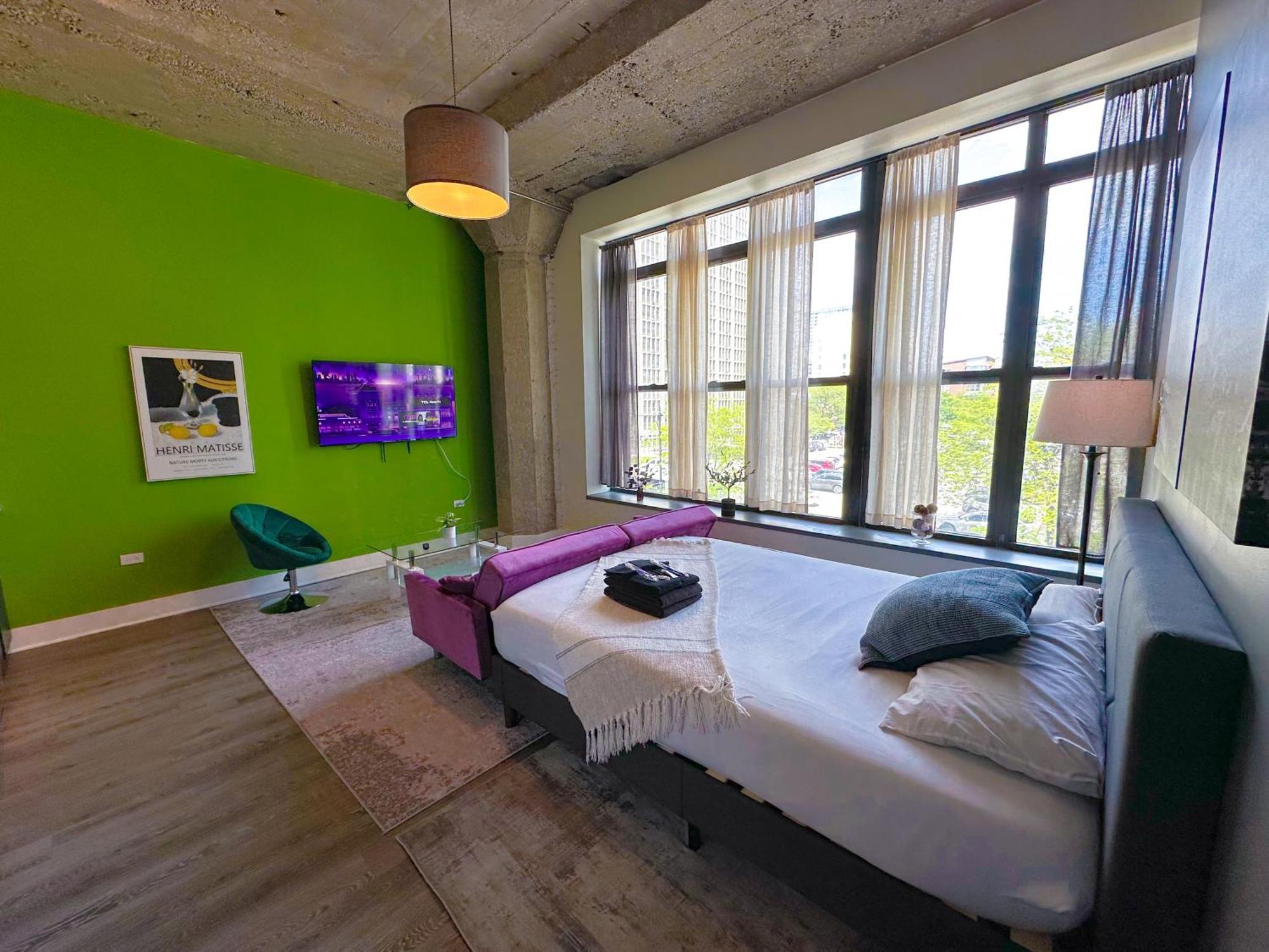 Mccormick Place Beautiful With Optional Parking And Gym Access Sleeps 4 Near Soldier Field And Downtown Apartment